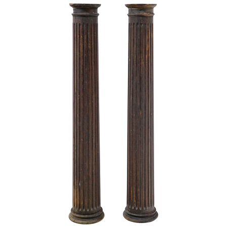 Klassizistische Säulen