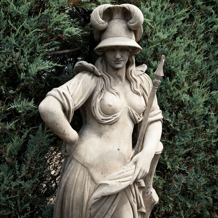 Gartenstatue Minerva