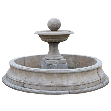 Brunnen im Klassizistischen Stil