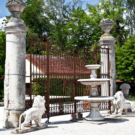 Hoftor mit Portal Säulen, Italien um 1800