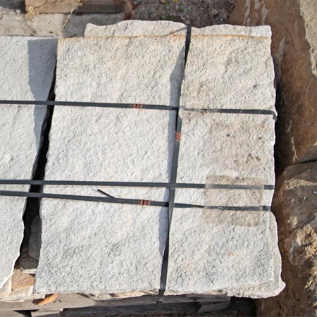 Granit Bodenplatten